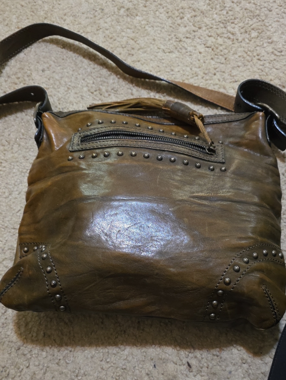 Capaccioli Classic Brown Leather Crossbody Bag with Stud Detail - Picture 4 of 5